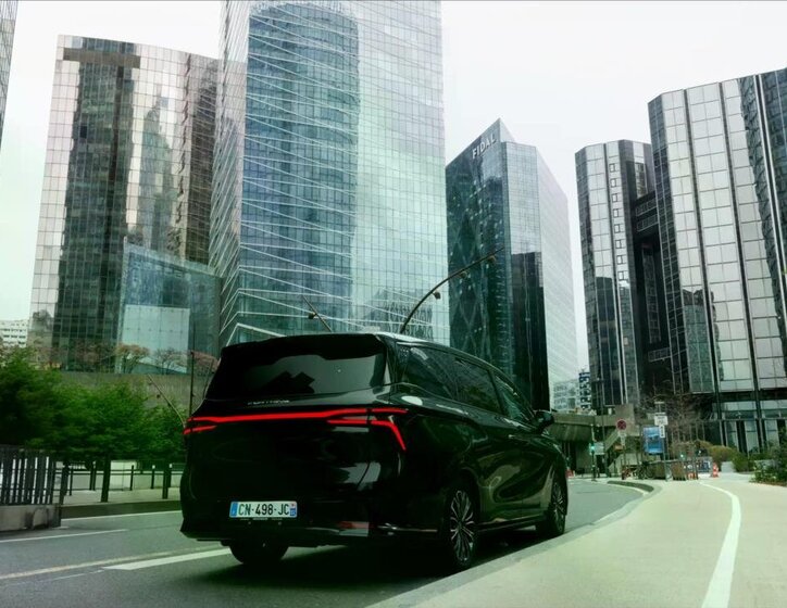 Dongfeng U-Tour MPV 1,5 l 255 kw