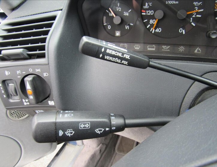 Mercedes-Benz SL Kabriolet 3,2 l 170 kw