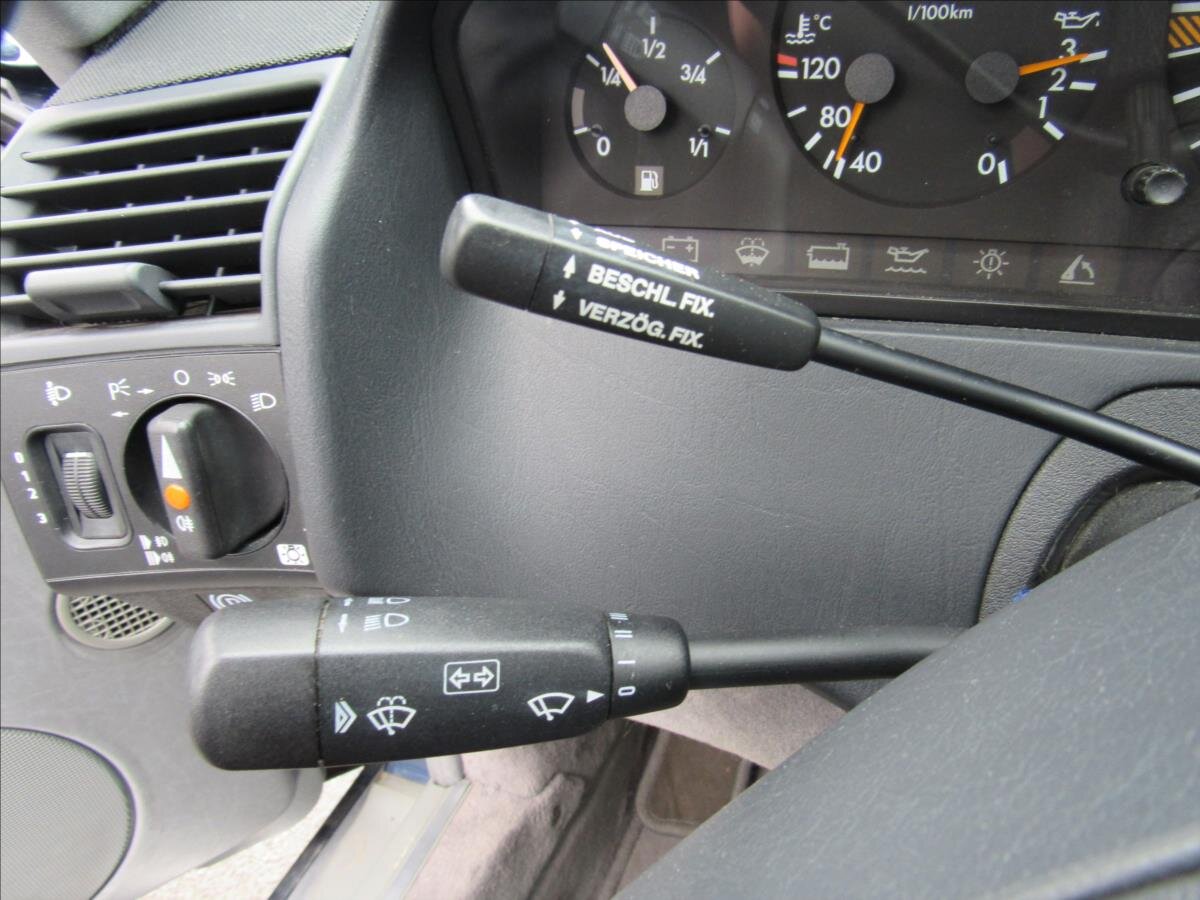 Mercedes-Benz SL Kabriolet 3,2 l 170 kw