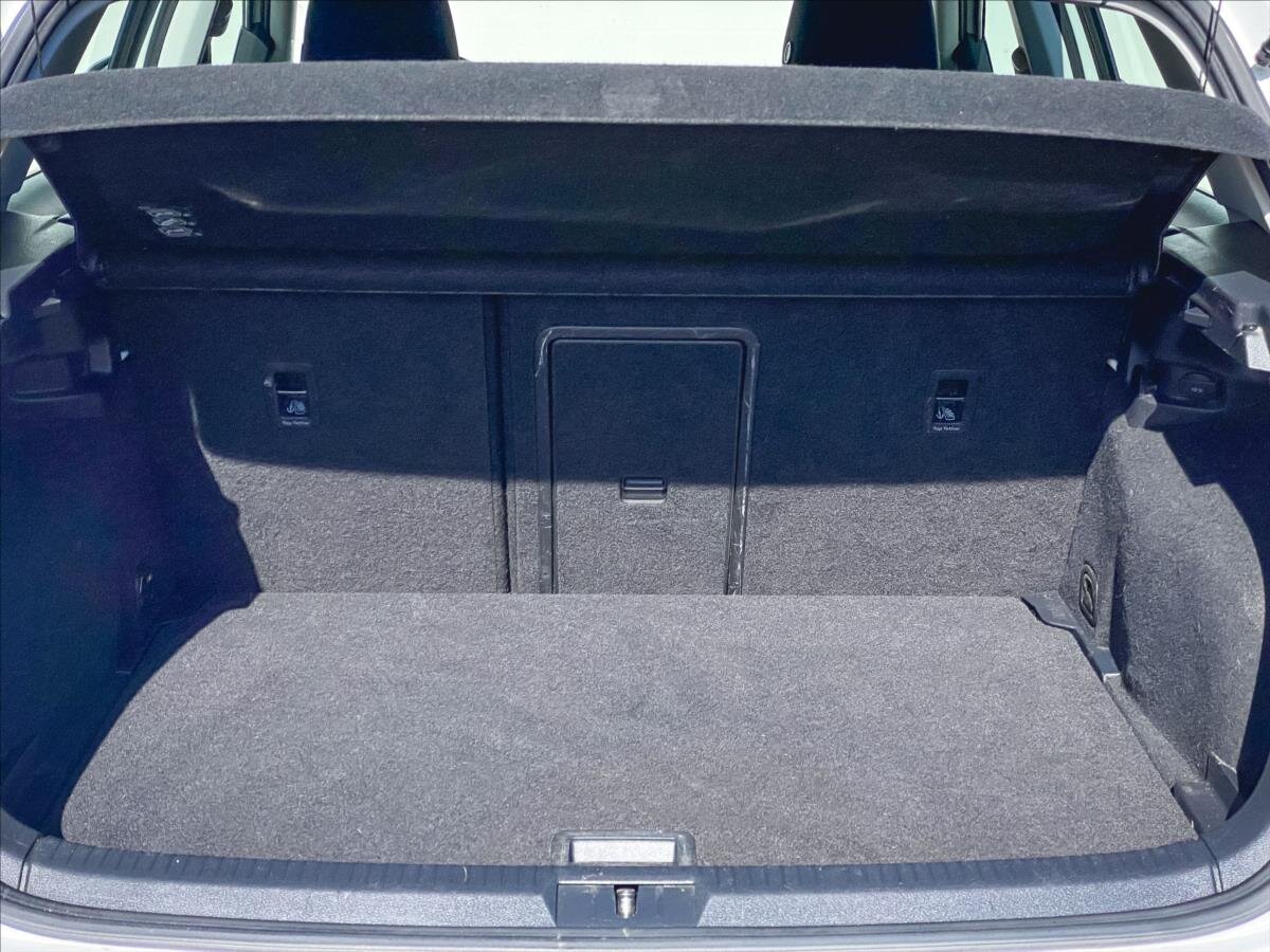 Volkswagen Golf Hatchback 1,4 l 81 kw