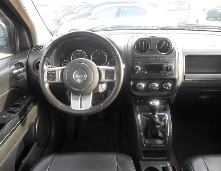 Jeep Compass 13