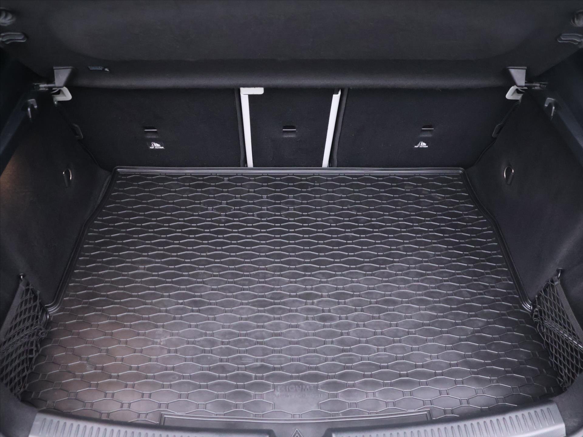 Mercedes-Benz Třídy A Hatchback 1,3 l 120 kw