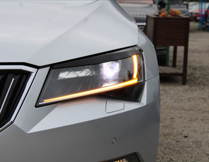 Škoda Superb 36