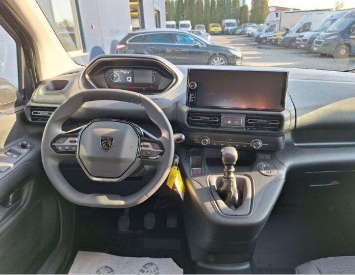 Peugeot Rifter 13