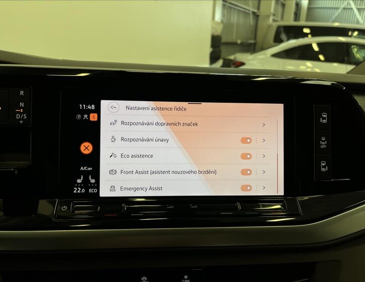 Volkswagen Multivan 9