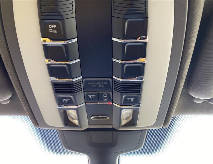 Porsche Cayenne SUV / Terénní 3,0 l 184 kw