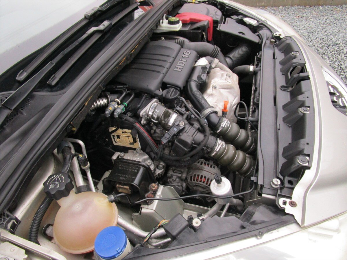 Peugeot 308 Hatchback 1,6 l 66 kw