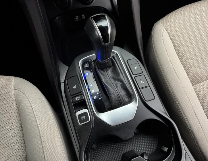 Hyundai Santa Fe SUV / Terénní 2,2 l 147 kw