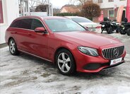 Mercedes-Benz Třídy E Kombi 2,0 l 143 kw