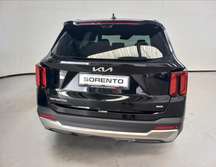 KIA Sorento SUV / Terénní 2,2 l 142 kw