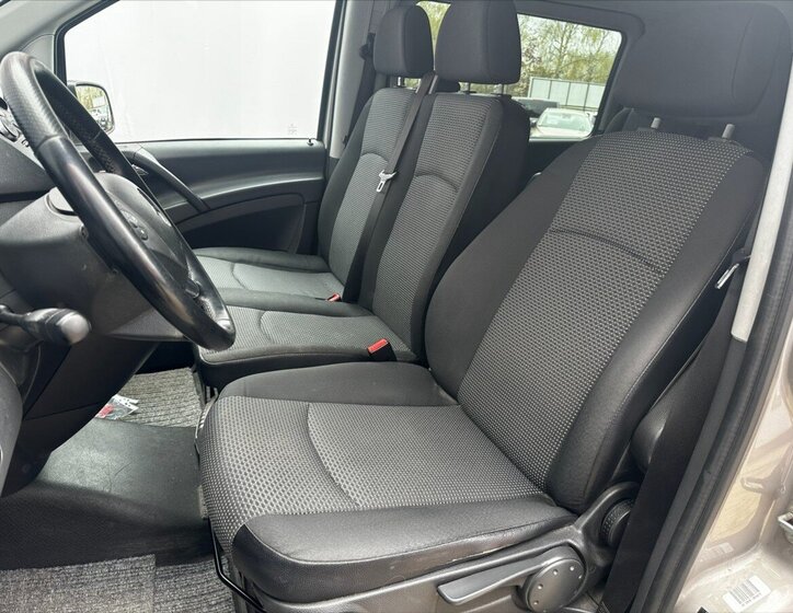 Mercedes-Benz Vito Kombi 2,1 l 120 kw