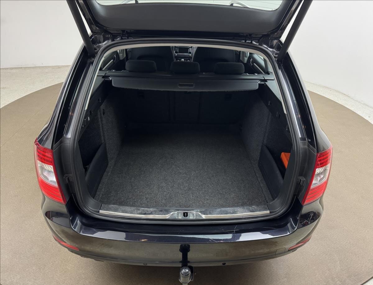 Škoda Superb Kombi 2,0 l 103 kw