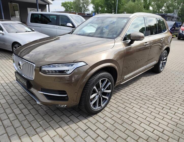 Volvo XC90 1