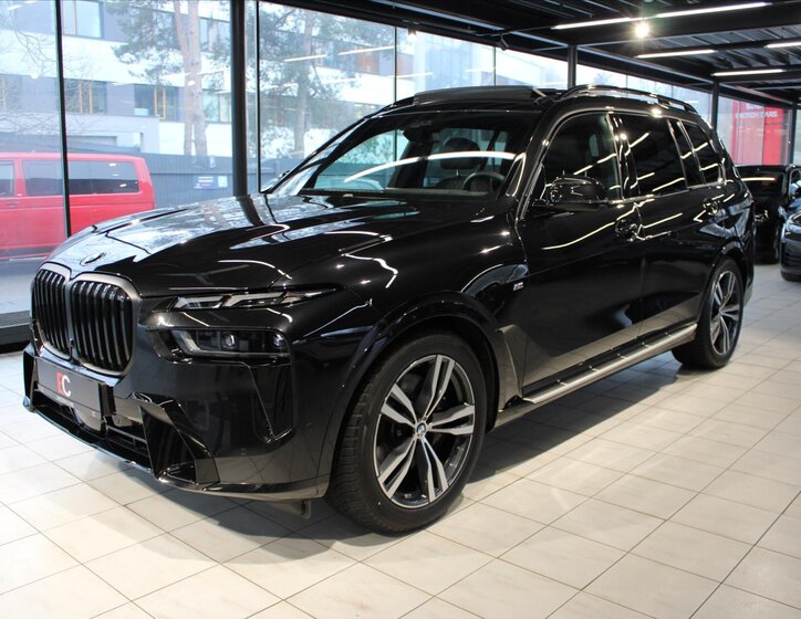 BMW X7 SUV 3,0 l 250 kw