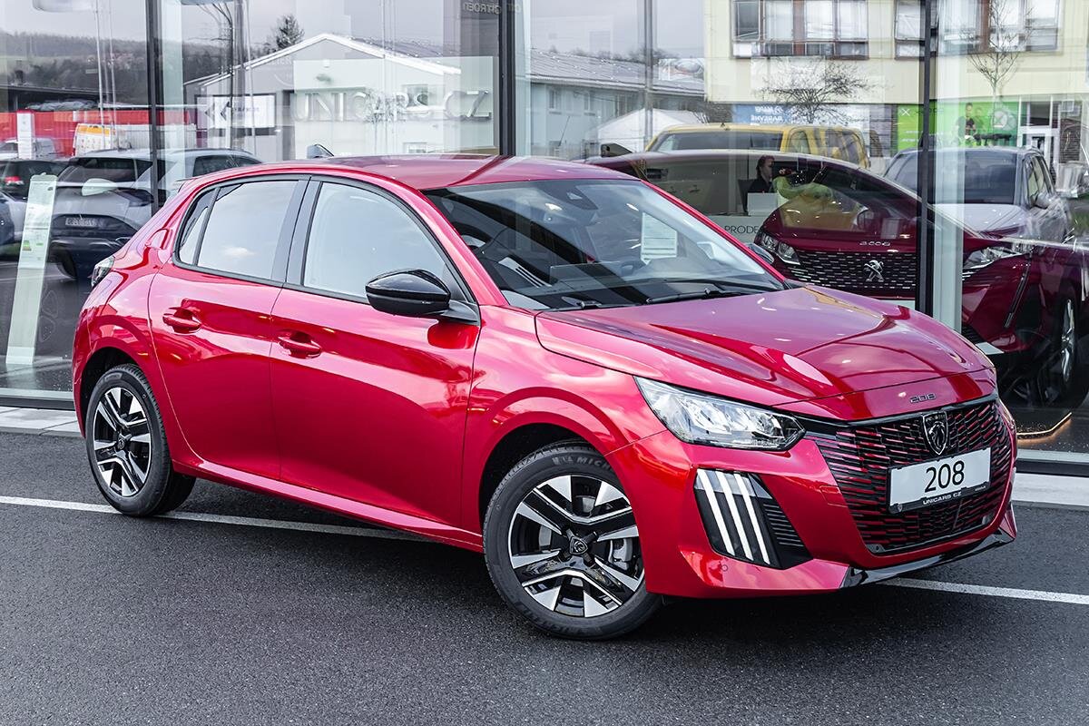 Peugeot 208 Hatchback 1,2 l 74 kw
