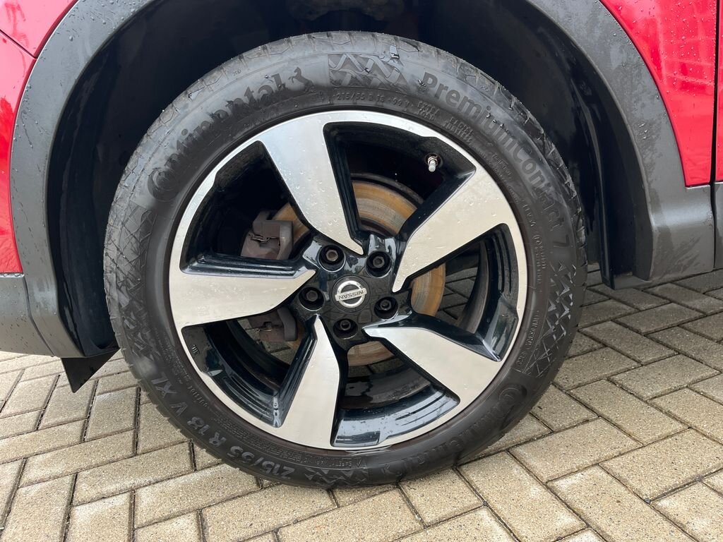 Nissan Qashqai SUV / Terénní 1,6 l 120 kw