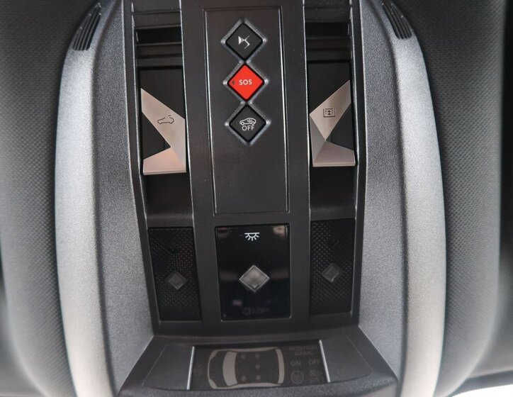 DS Automobiles DS7 Crossback SUV / Terénní 1,5 l 96 kw