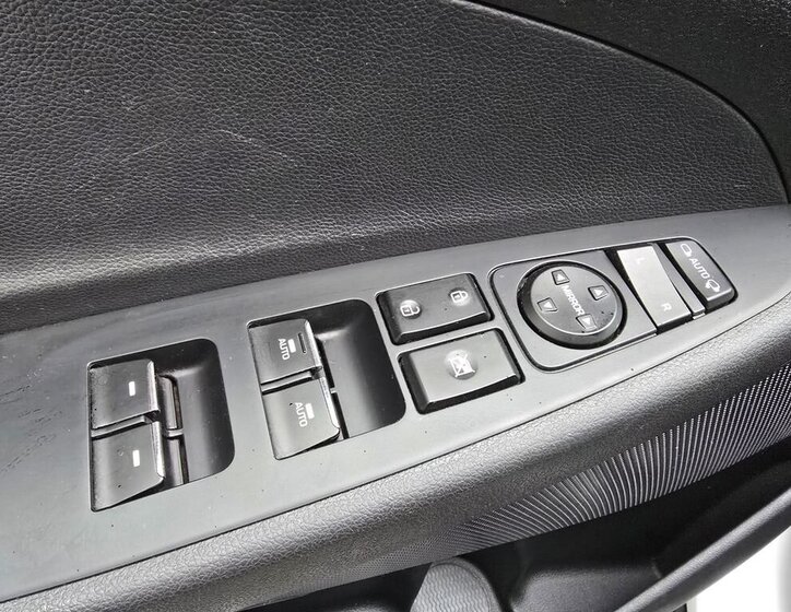 Hyundai Tucson SUV 1,6 l 100 kw