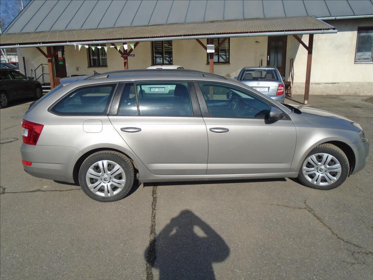 Škoda Octavia Kombi 1,6 l 77 kw