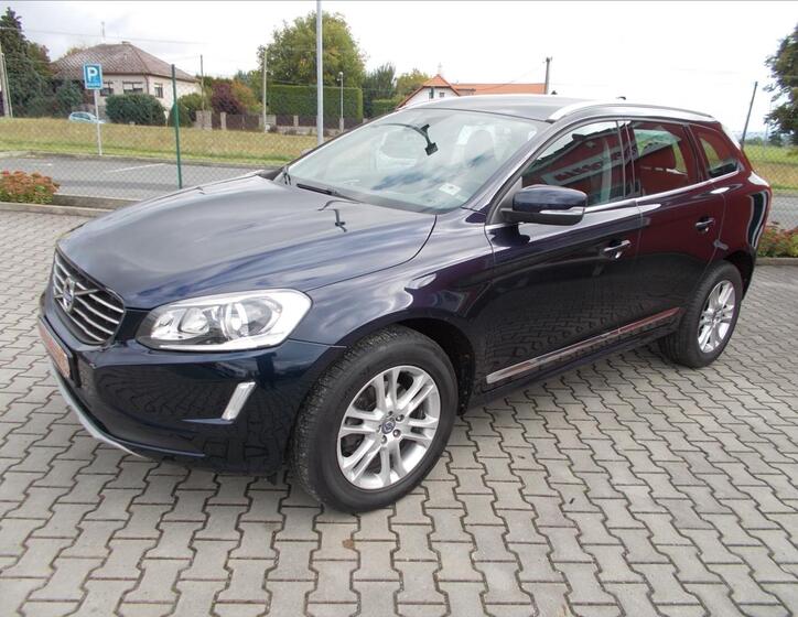 Volvo XC60 4