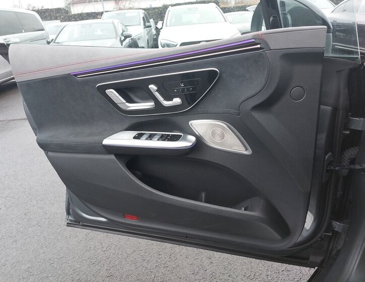 Mercedes-Benz EQE Sedan / Limuzína 0,0 145 kw