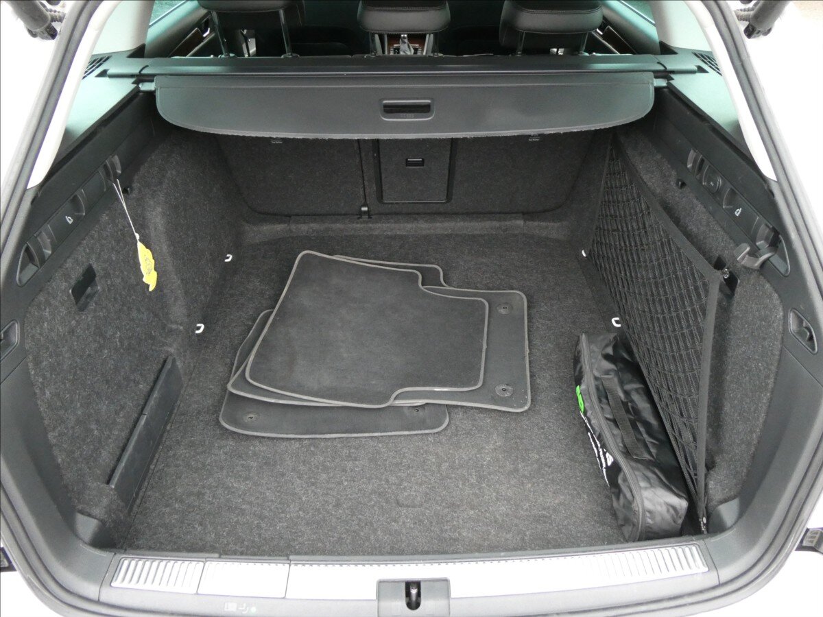 Škoda Superb Kombi 2,0 l 147 kw