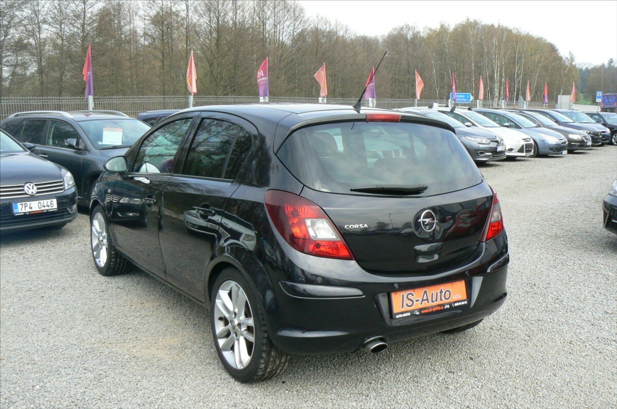 Opel Corsa Hatchback 1,4 l 66 kw