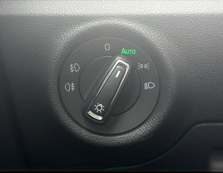 Škoda Scala Hatchback 1,5 l 110 kw