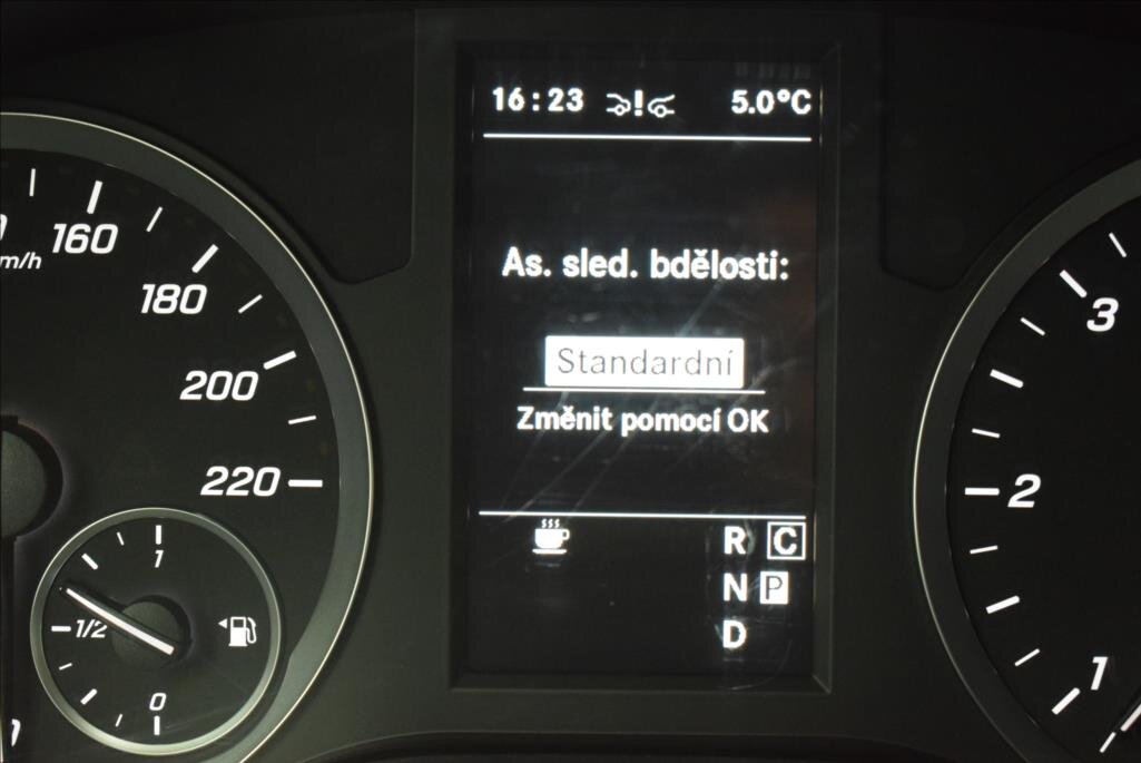 Mercedes-Benz Vito Skříň 2,0 l 120 kw