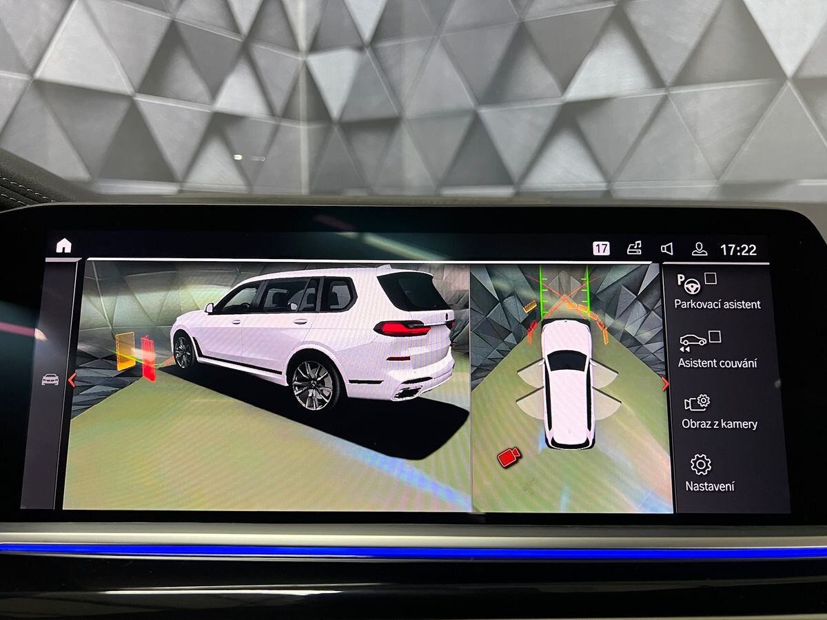 BMW X7 SUV / Terénní 3,0 l 250 kw