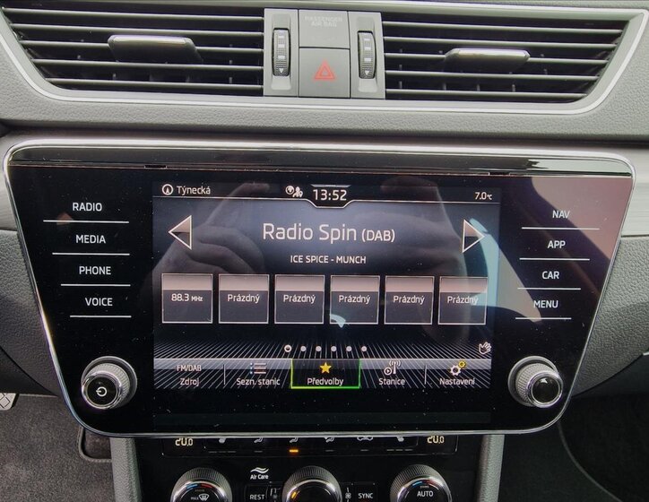 Škoda Superb Kombi 1,5 l 110 kw