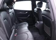Maserati Levante 16