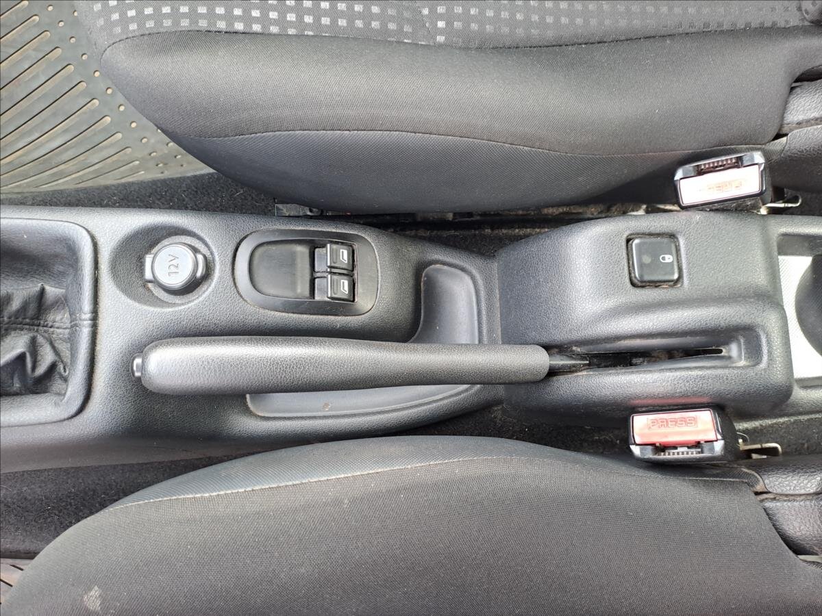 Peugeot 206 Hatchback 1,1 l 44 kw