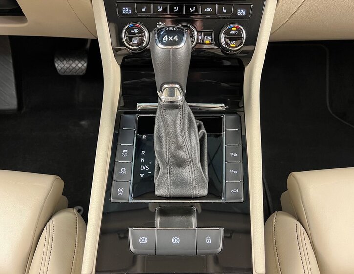 Škoda Superb Kombi 2,0 l 140 kw