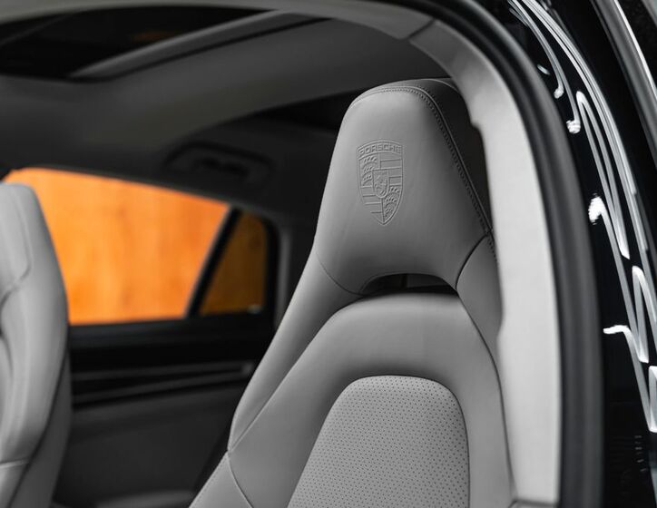 Porsche Panamera 25