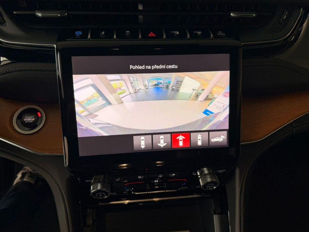 Jeep Grand Cherokee SUV / Terénní 2,0 l 280 kw