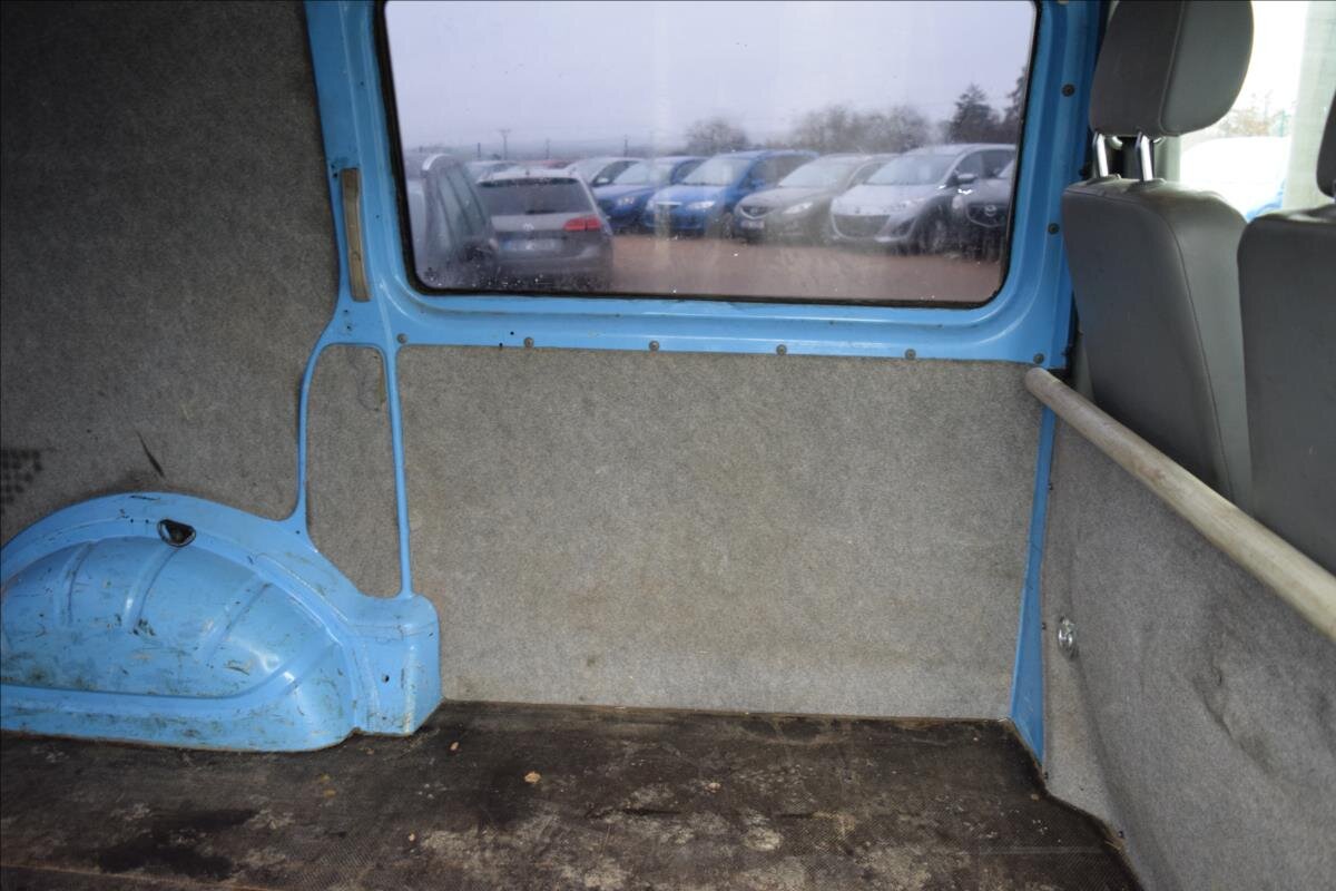 Volkswagen Transporter Kombi 2,5 l 96 kw