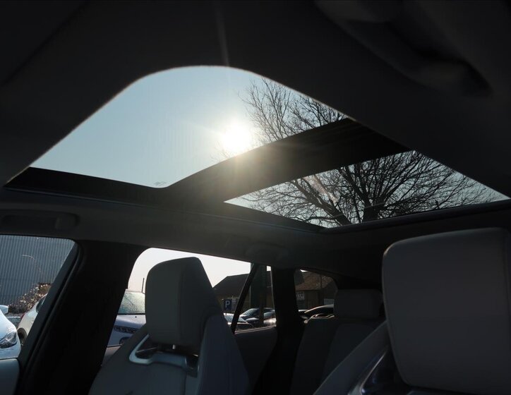 Toyota Corolla Kombi 2,0 l 132 kw