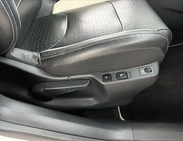 Citroën DS4 Hatchback 1,6 l 147 kw