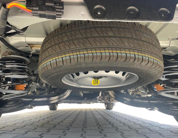 Volkswagen Caravelle 24