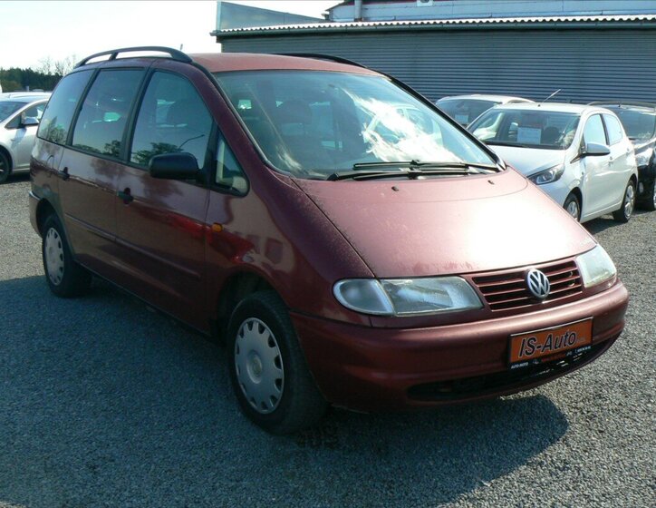 Volkswagen Sharan Kombi 1,9 l 66 kw