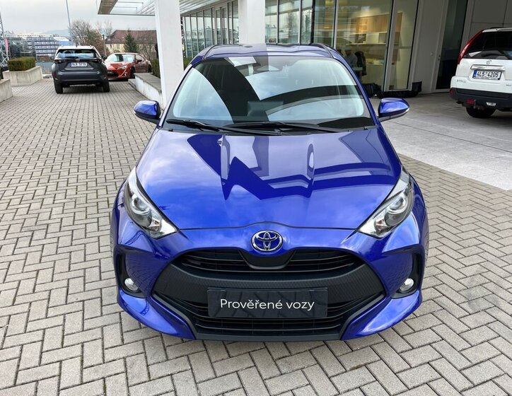 Toyota Yaris 9