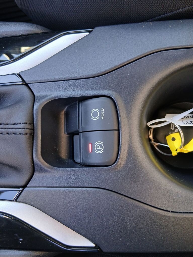 Toyota Corolla Cross SUV / Terénní 2,0 l 112 kw