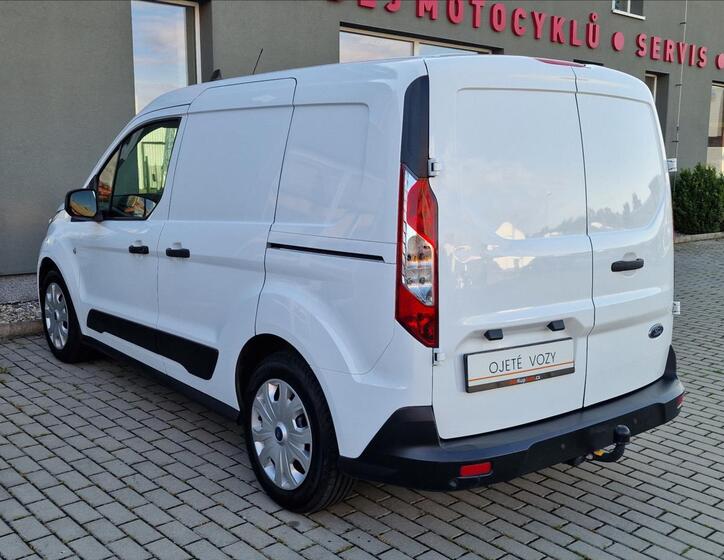 Ford Transit Connect 8