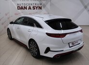 KIA ProCeed Kombi 1,6 l 150 kw