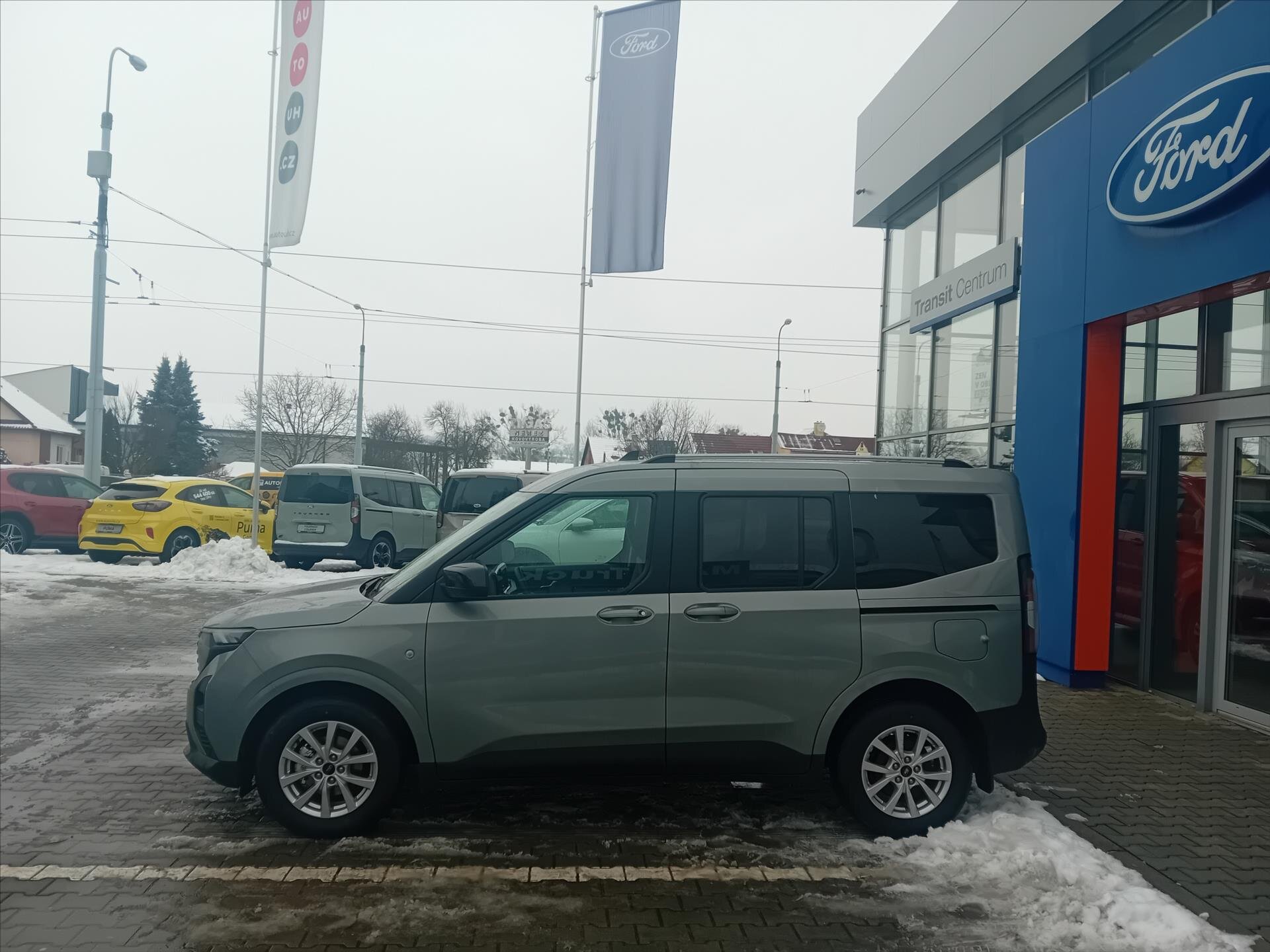 Ford Tourneo Courier MPV 999,0 92 kw