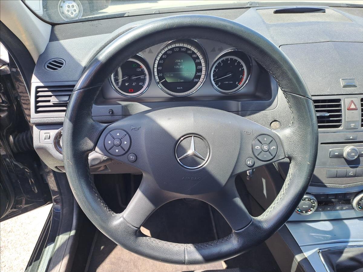 Mercedes-Benz Třídy C Sedan 1,6 l 115 kw