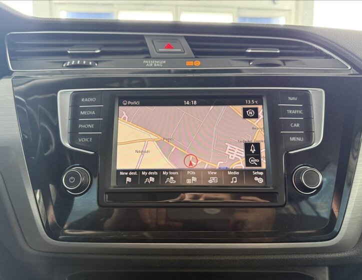 Volkswagen Touran Kombi 1,2 l 81 kw