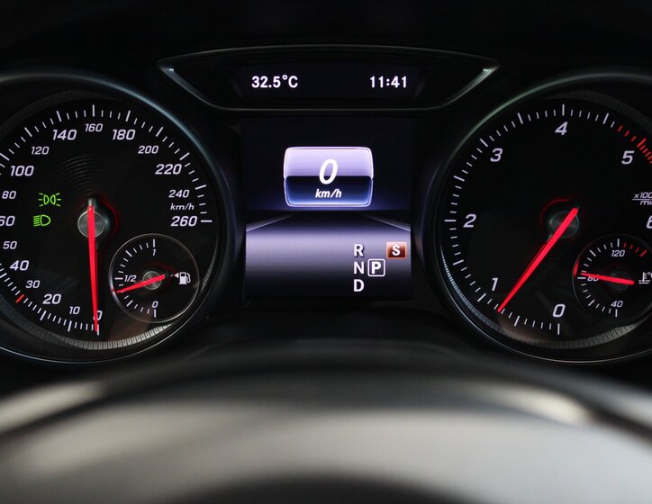 Mercedes-Benz CLA 15