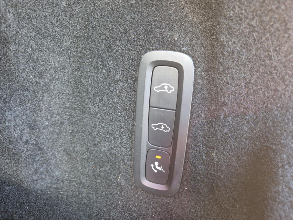 Volvo XC60 SUV 2,0 l 184 kw